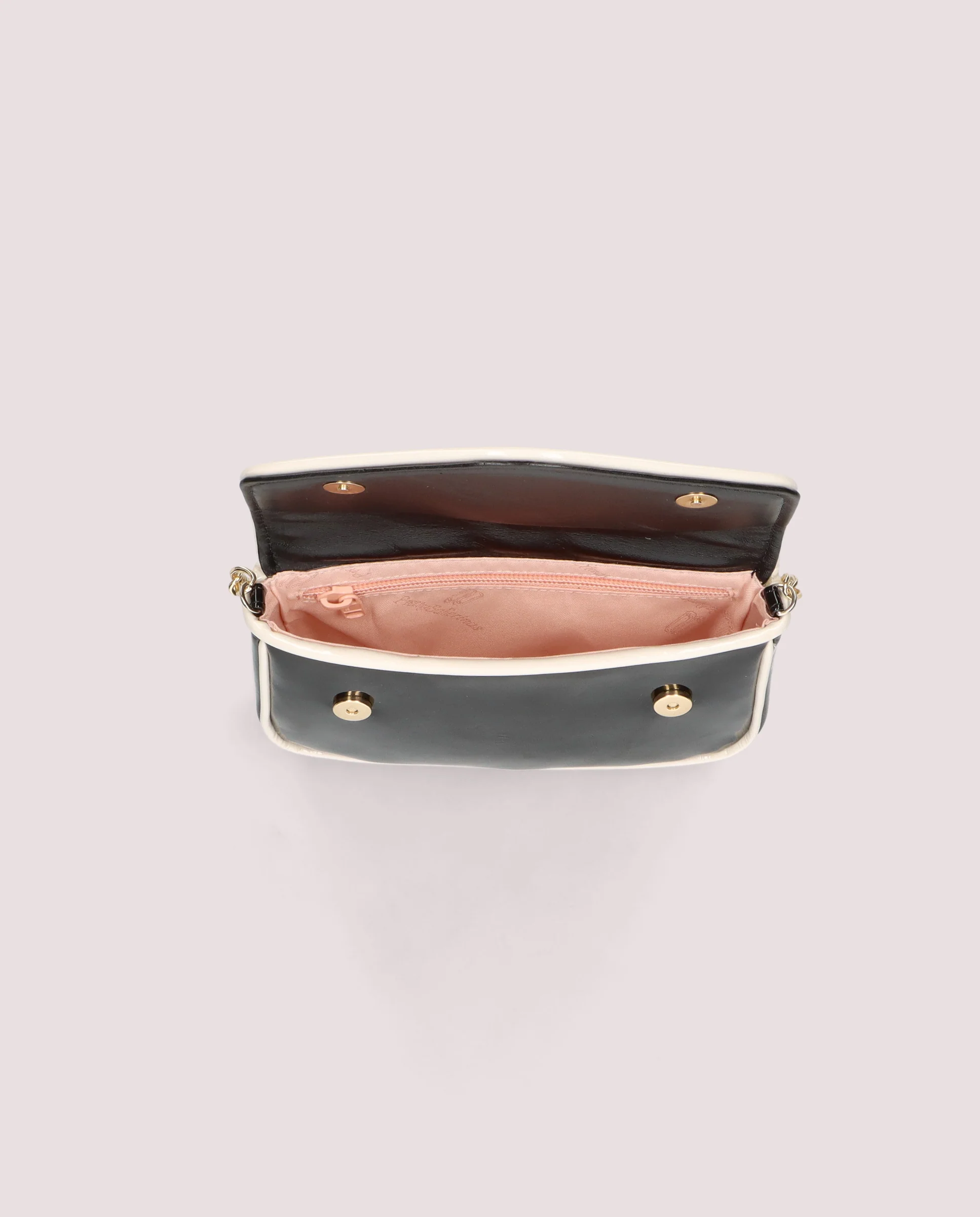 Bolso en charol negro - Image 6