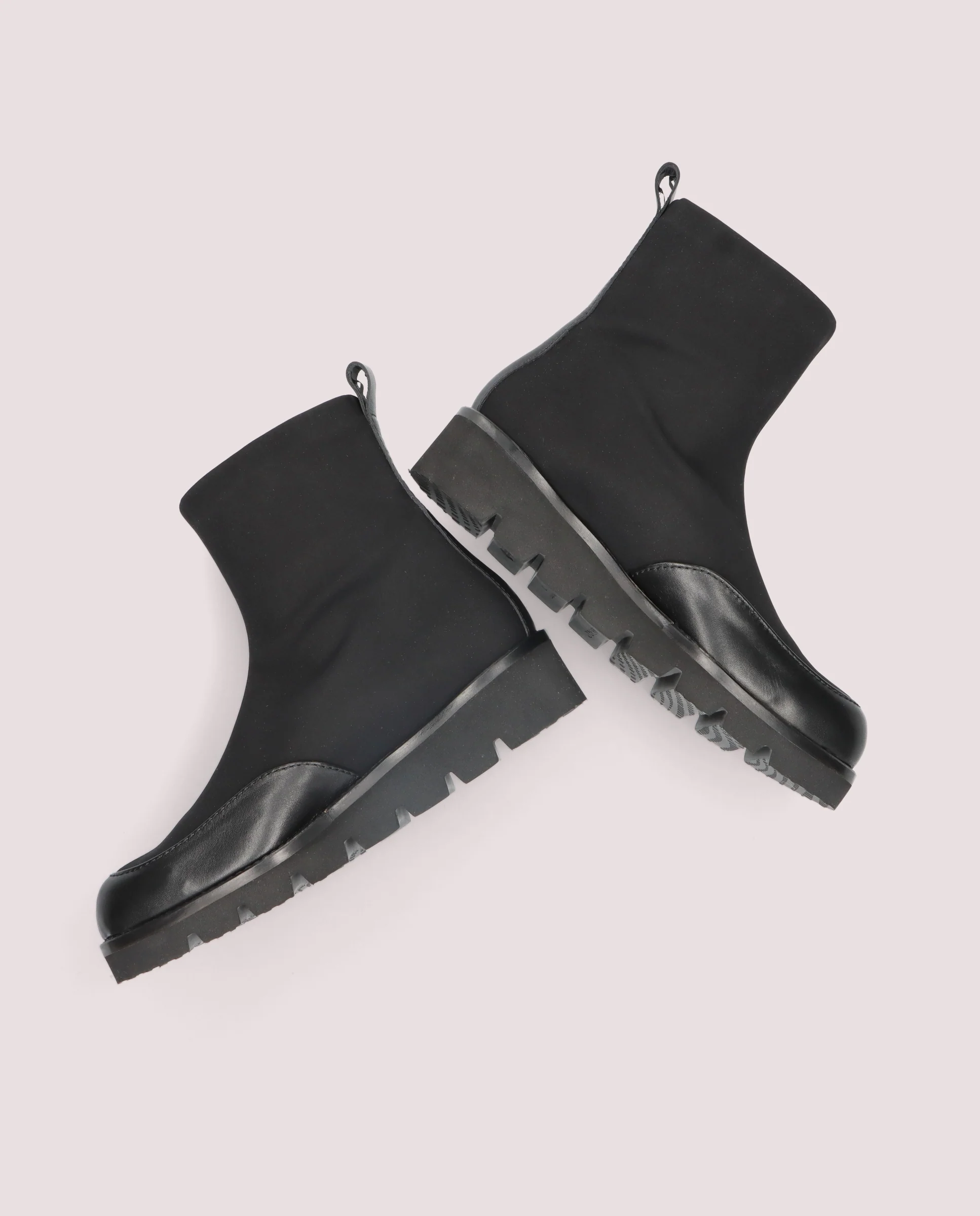 Botines Bette Negros Tejidos - Image 4