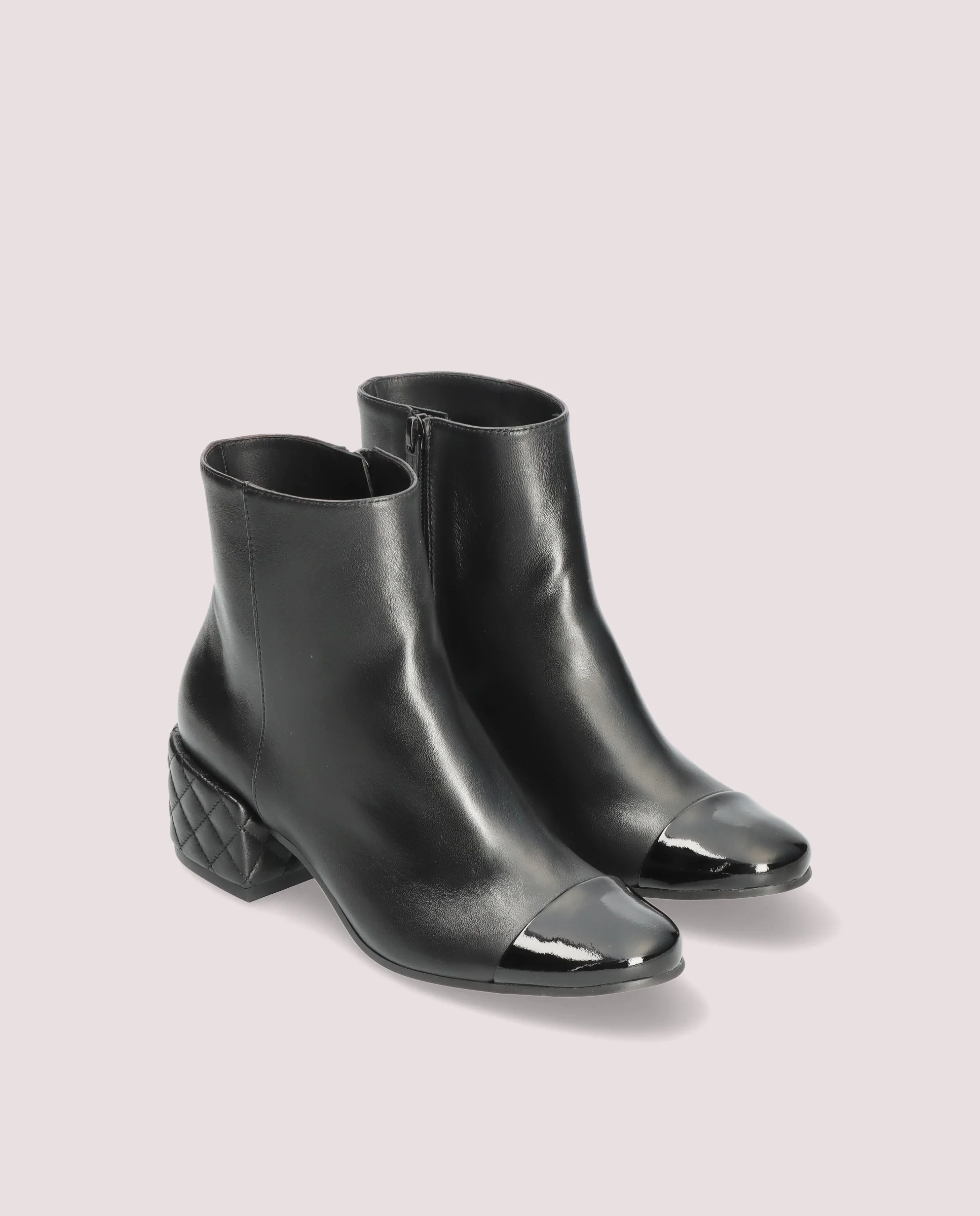 Botines Jendayi Negros Piel