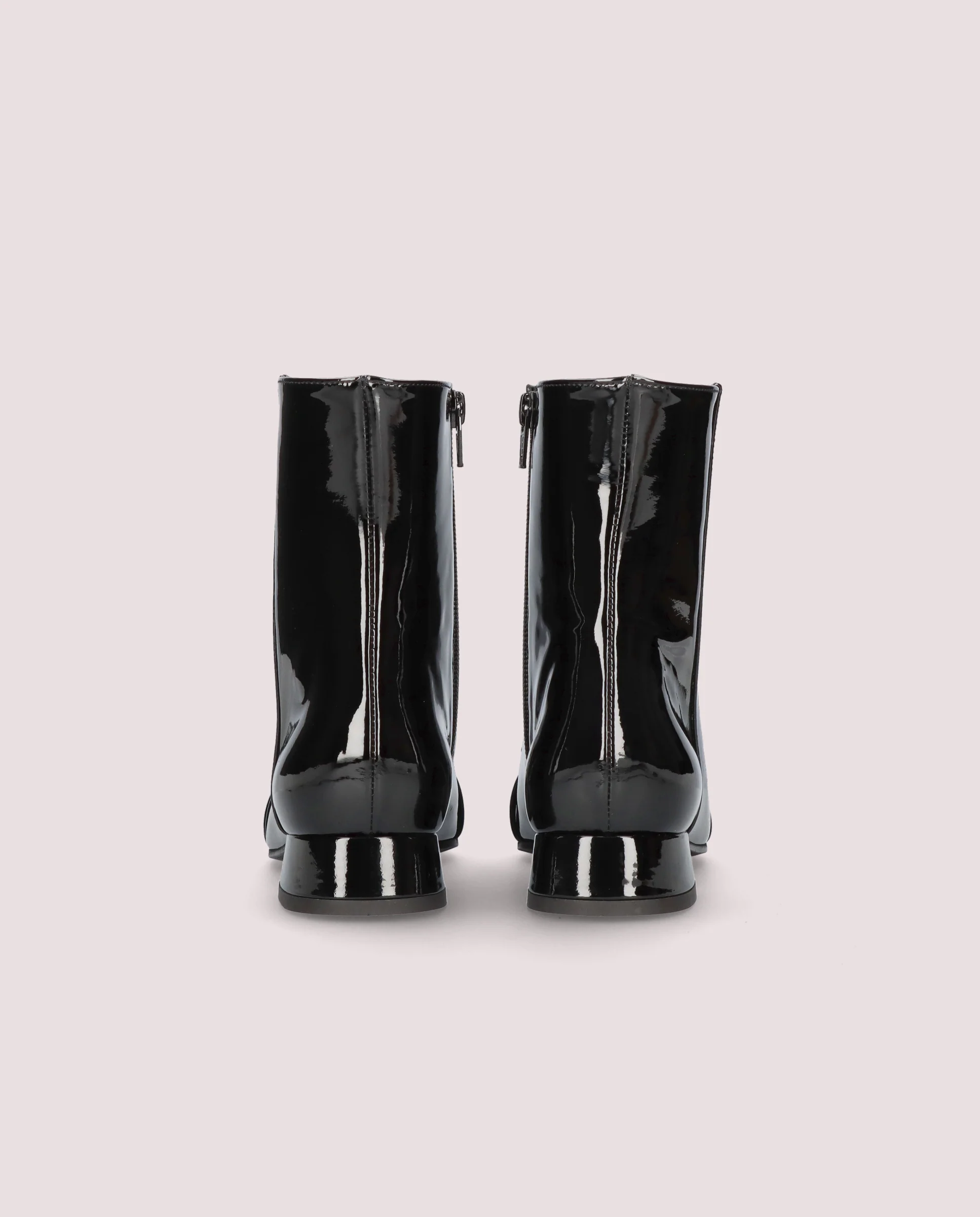 Botines Sagira Negros Charol - Image 4