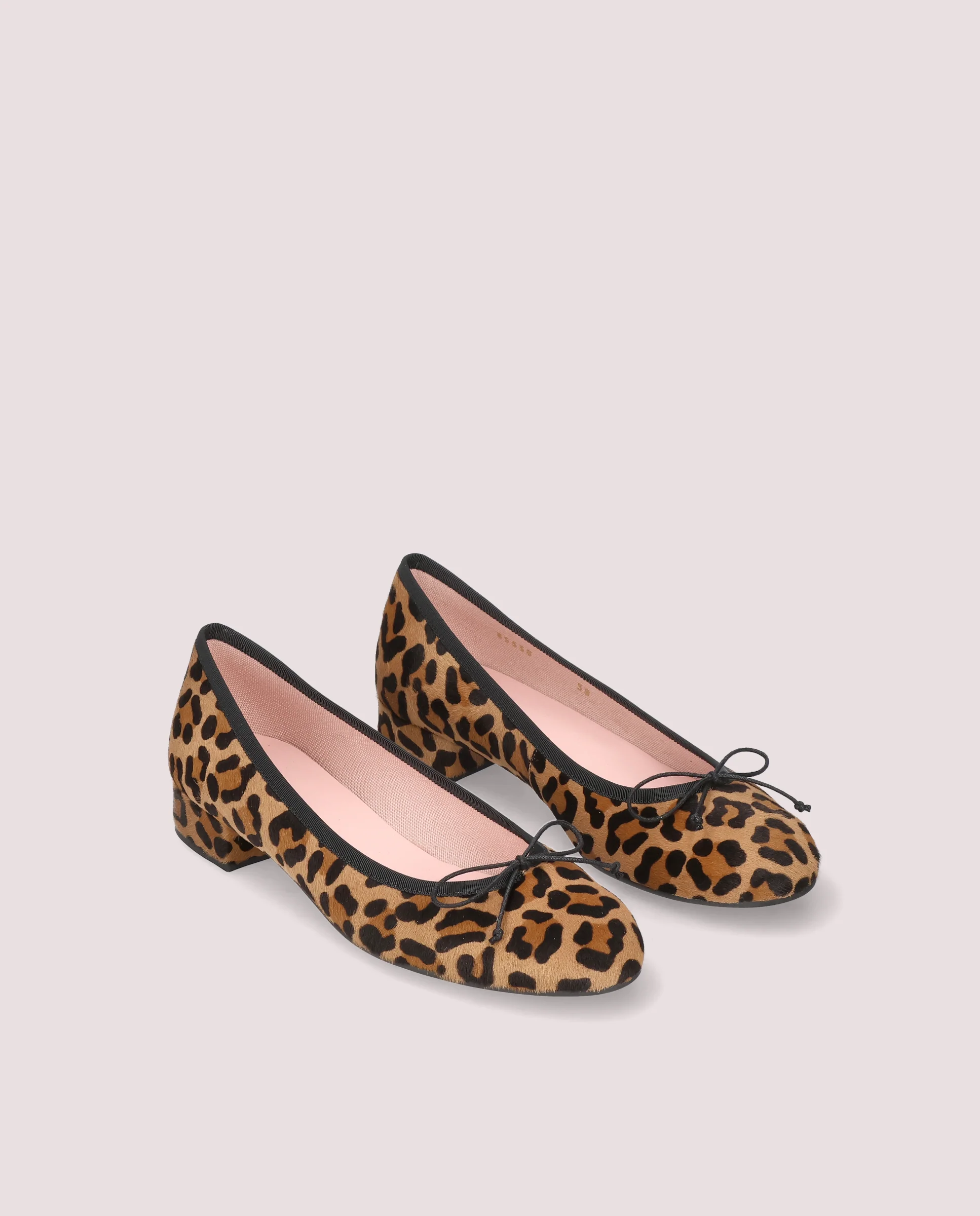 Salon Gretschen Animal print Poni