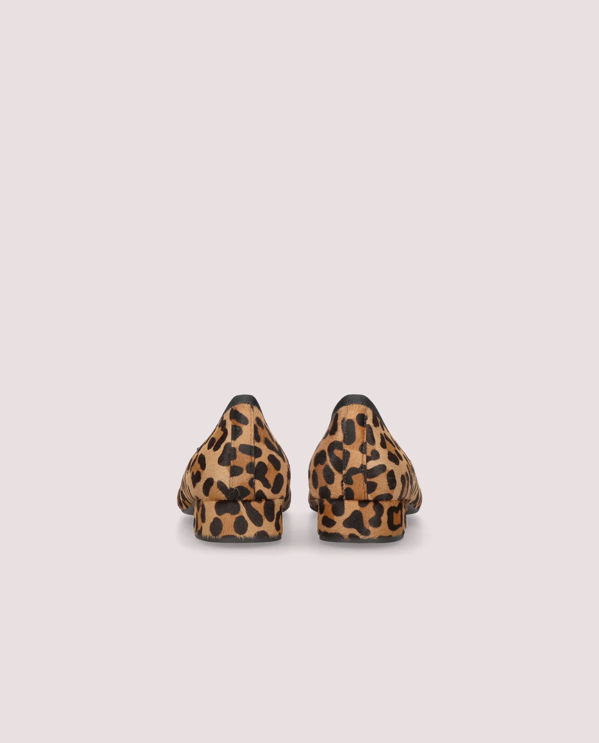 Salon Gretschen Animal print Poni - Image 4